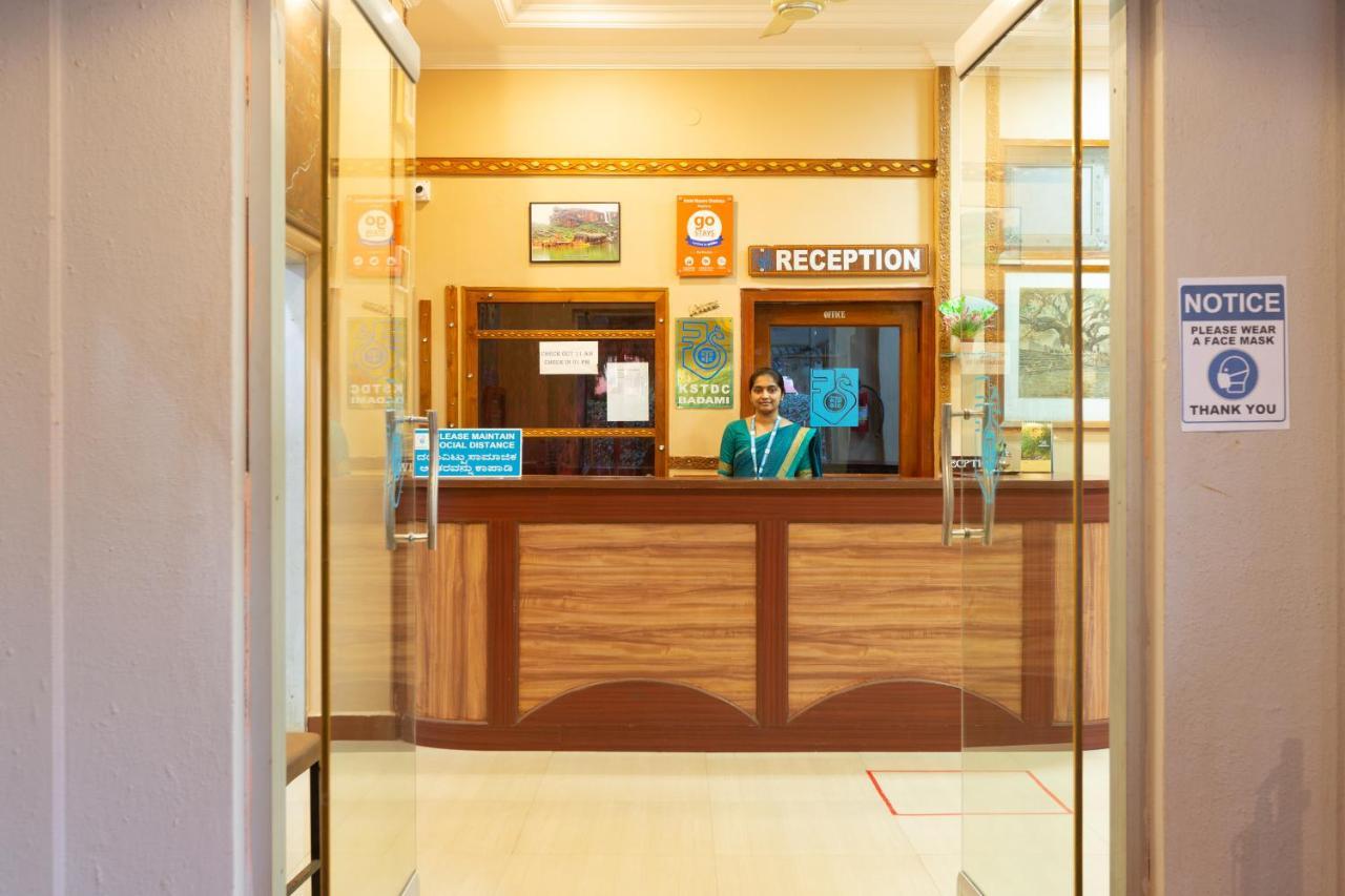 Kstdc Hotel Mayura Chalukya, Badami Extérieur photo
